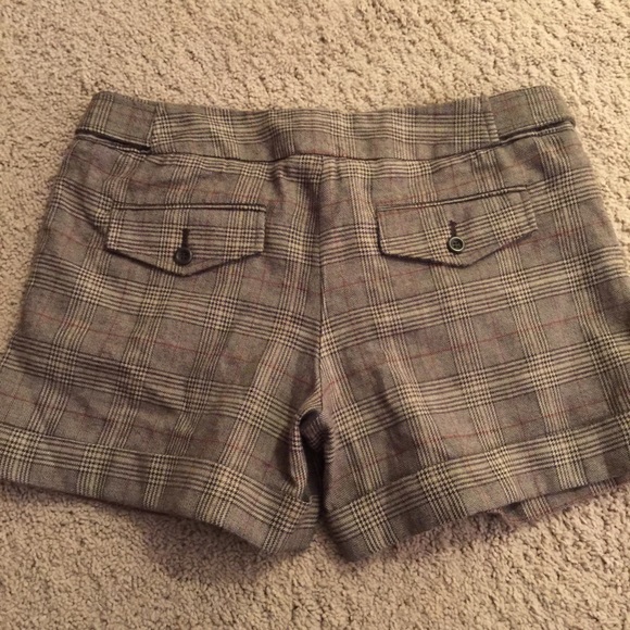 Shorts - Picture 3 of 4