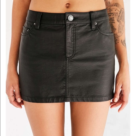 Vegan leather Urban Outfitters skirt - Picture 1 of 3