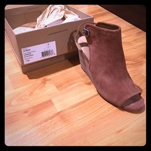 Lucky brand lk-riska wedges