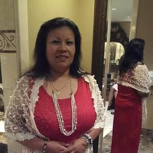 Meet your Posher, Ester