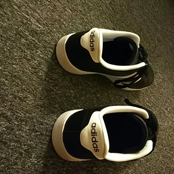 Adidas neo Baseline Men's Shoe (12). - Picture 4 of 4