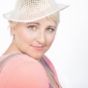 Meet your Posher, Shayna