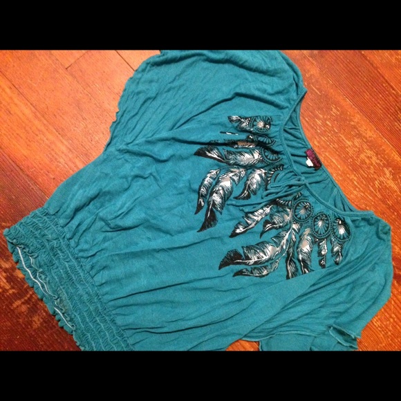 Sparkle feather shirt - Picture 2 of 3