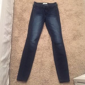 Abercrombie dark blue jean/jogging a