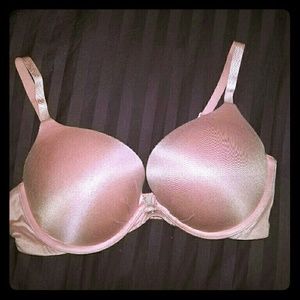 Victoria Secret Fabulous Push Up Bra Size 36D