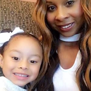 Meet your Posher, Denise