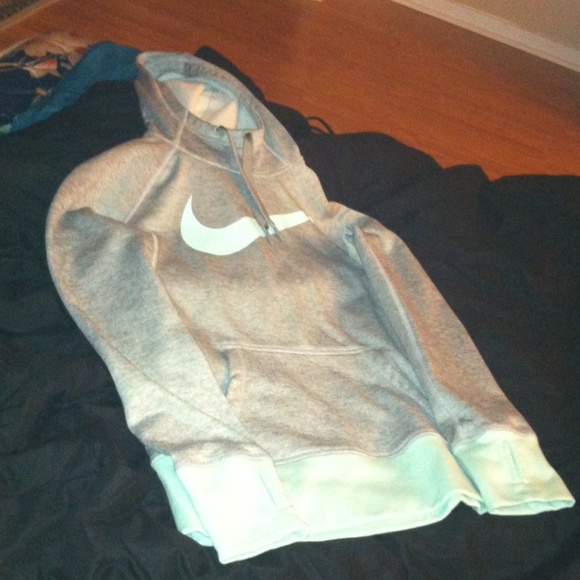 nike hoodie