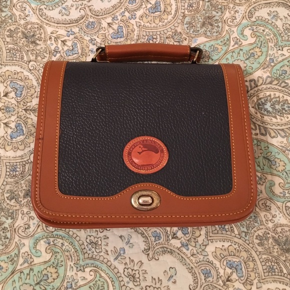 Dooney & Bourke purse