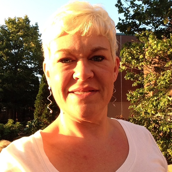 Meet your Posher, Natalie