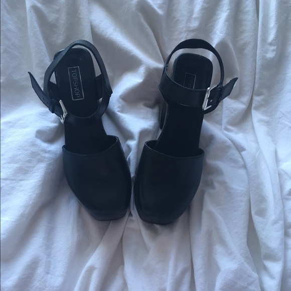 TOPSHOP CLOGS