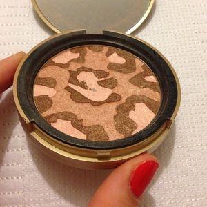 Too faced pink leopard blushing bronzer full size