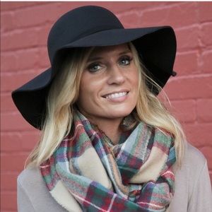 Infinity Raine Accessories - Chic Boho Hats Infinity Raine Accessories - Chic Boho Hats
