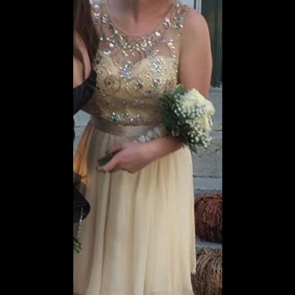 Short formal/ homecoming dress - Picture 1 of 6