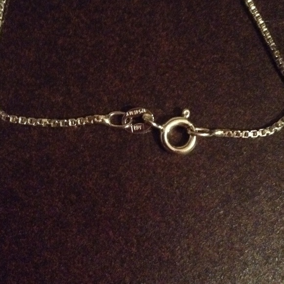 💖 NWOT 18" Pink CZ Heart on Light Box Chain - Picture 4 of 4