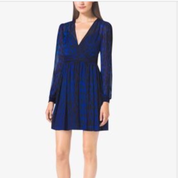 MICHAEL Michael Kors Dresses & Skirts - NWT MICHAEL KORS ANIMAL PRINT V-NECK  DRESS