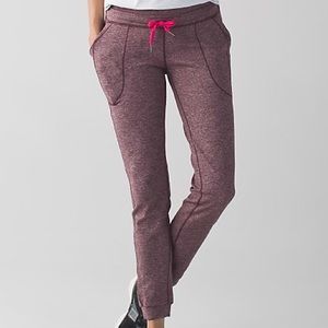 Base Runner Pant III NWT (burgundy-ish)