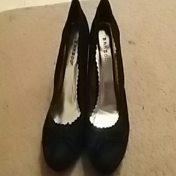 Black suede heels