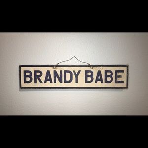 Brandy Melville Sign