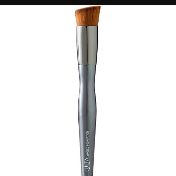Trade!! cosmetics by ulta angled foundation brush