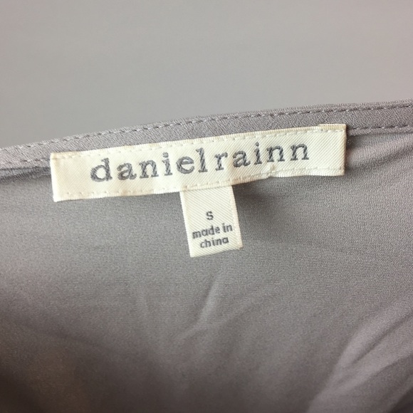 Grey blouse - Picture 3 of 3