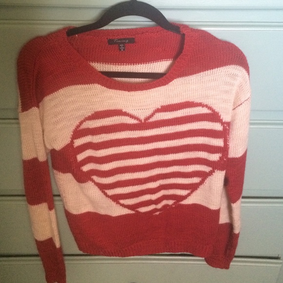 Sweater filled with love❤️