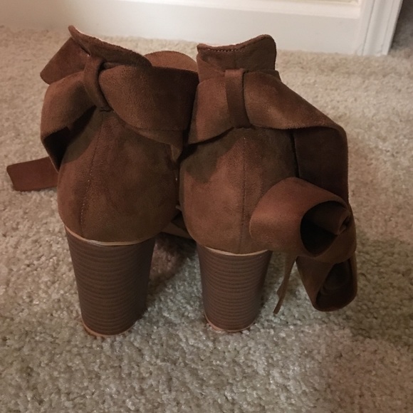 Beautiful Brand New Heels! - Picture 2 of 3