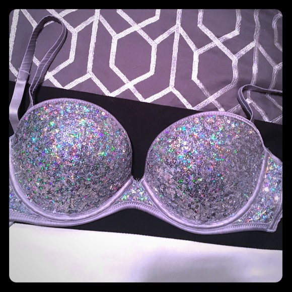 Super sexy push up bling Bra. 36 A