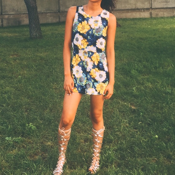 ROMPER - Picture 2 of 2