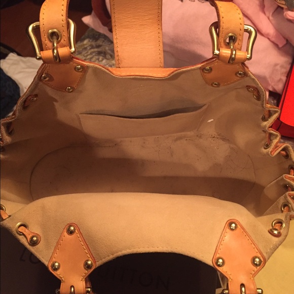 Louis Vuitton special edition .. RARE😍 - Picture 3 of 4