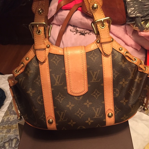 Louis Vuitton special edition .. RARE😍 - Picture 4 of 4