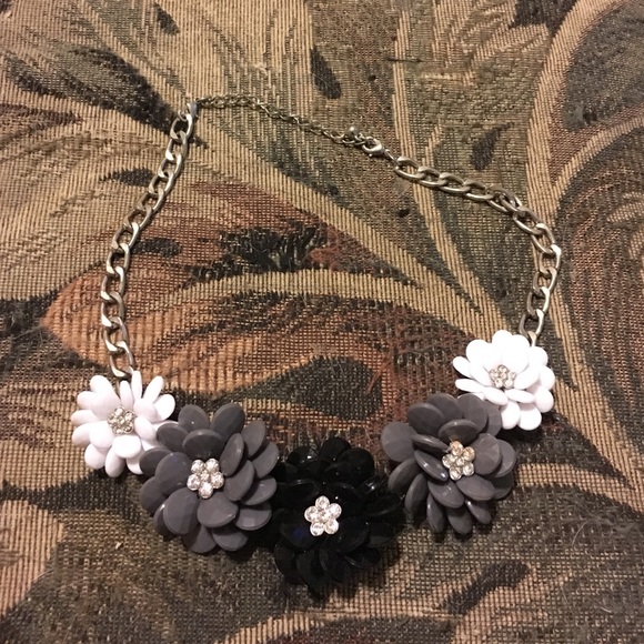 Floral necklace!