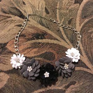 Floral necklace!