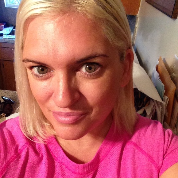 Meet your Posher, Tina - Picture 4 of 4