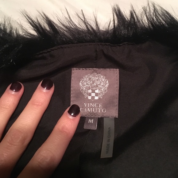 Vince Camuto black fur vest - Picture 4 of 4