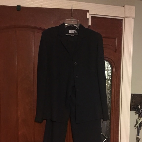 Ann Taylor Suit - Picture 1 of 1
