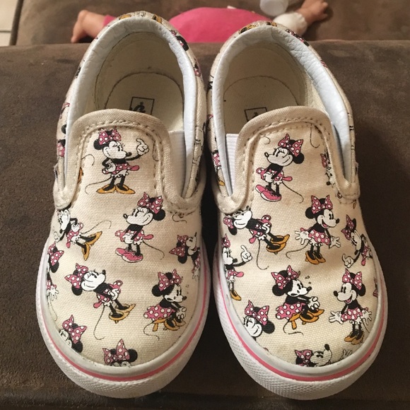 Minnie Mouse vans