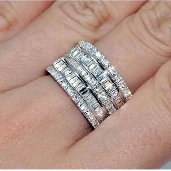 Diamond Ring - Picture 2 of 3