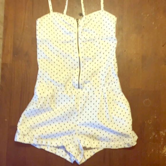 *SOLD* H&M Romper - Picture 1 of 3