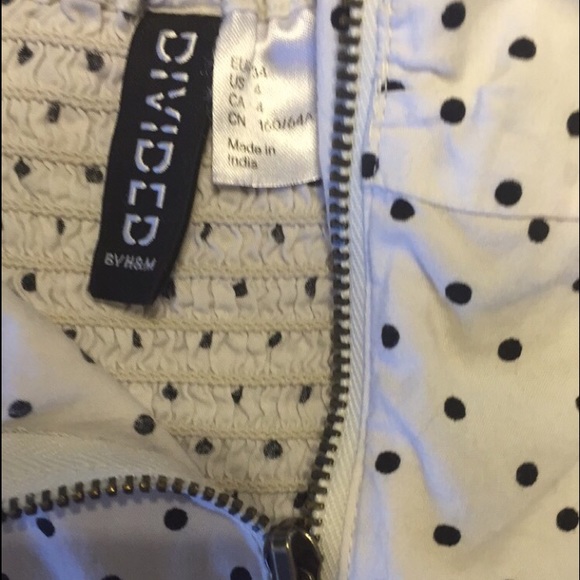 *SOLD* H&M Romper - Picture 2 of 3