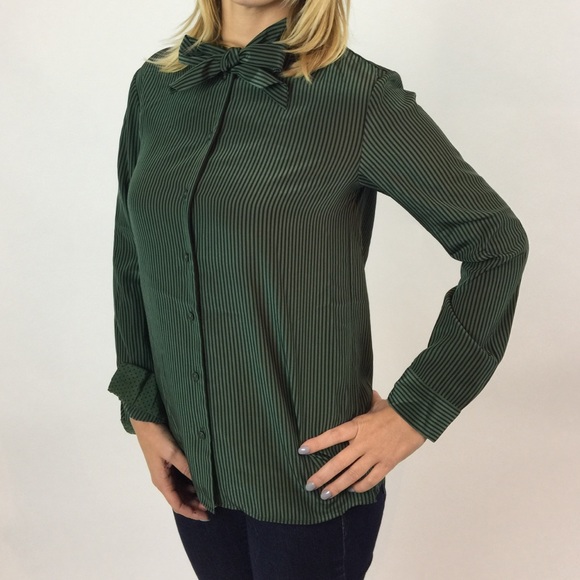 Striped uniqlo button up blouse