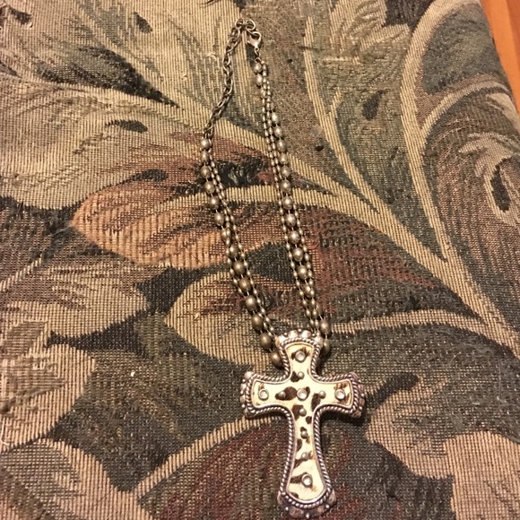 Montana Silver Smith Cross Necklace