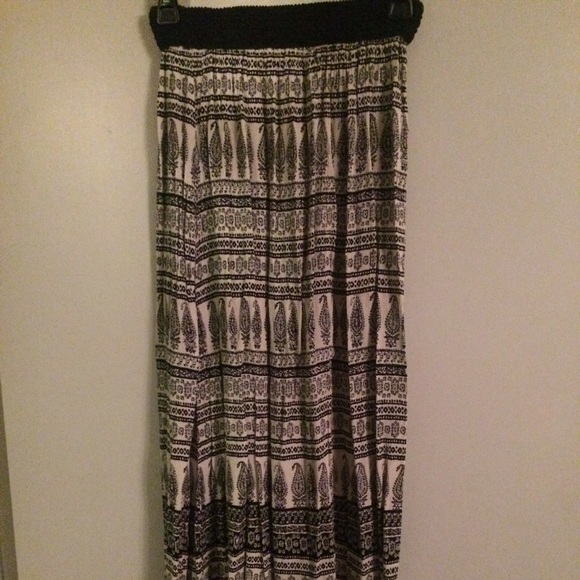 Ethnic Print Maxi Skirt