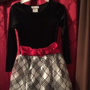 Girl's Holiday Dress