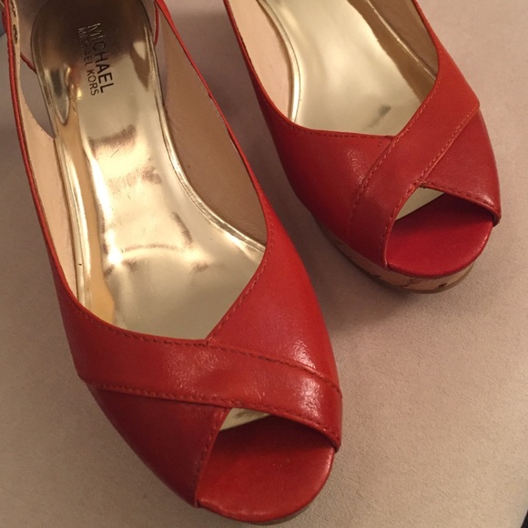 Micheal Kors size 9.5 open toe wedge heel