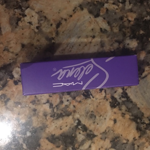 MAC Selena. Dreaming of You. Tested.