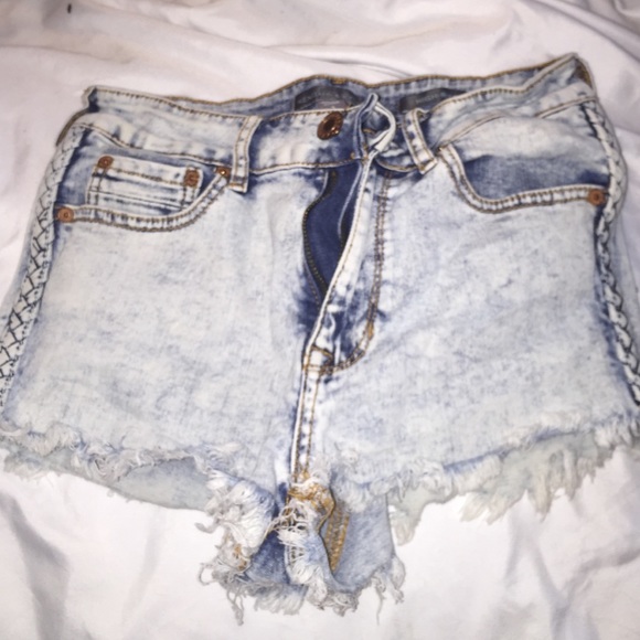 Kendall & Kylie high waisted shorts