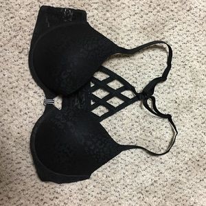 Victoria's Secret front close push up bra