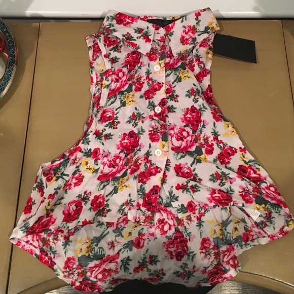 LF flowered crop top never worn new with tags
