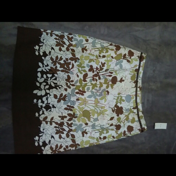 Van Heusen Cotton Summer Skirt Size 6