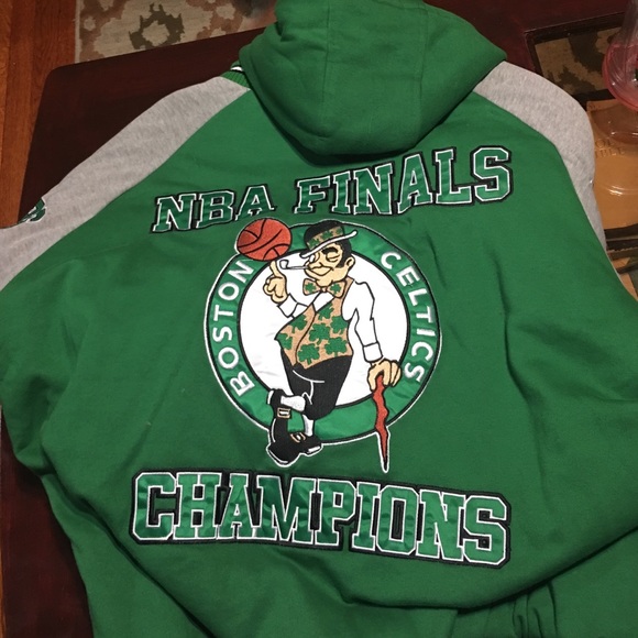 Celtics Ball 🏀 hottest gear of the year🔥😴🔥 - Picture 4 of 4